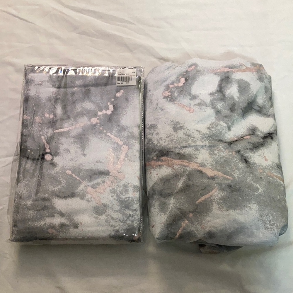 Sheet set